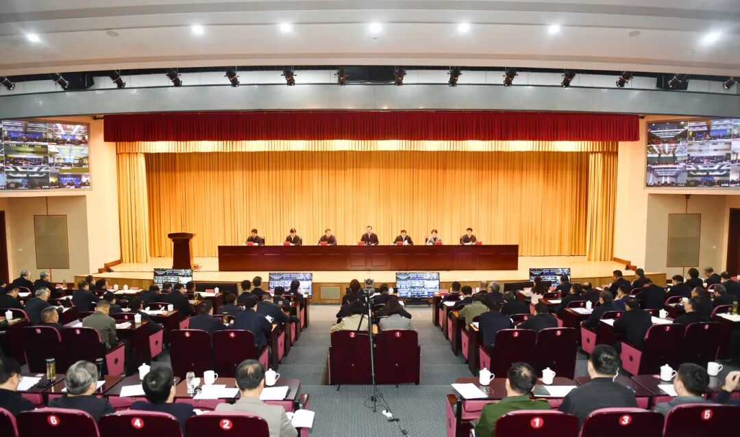 全市2026年高质量跨越发展推进会召开